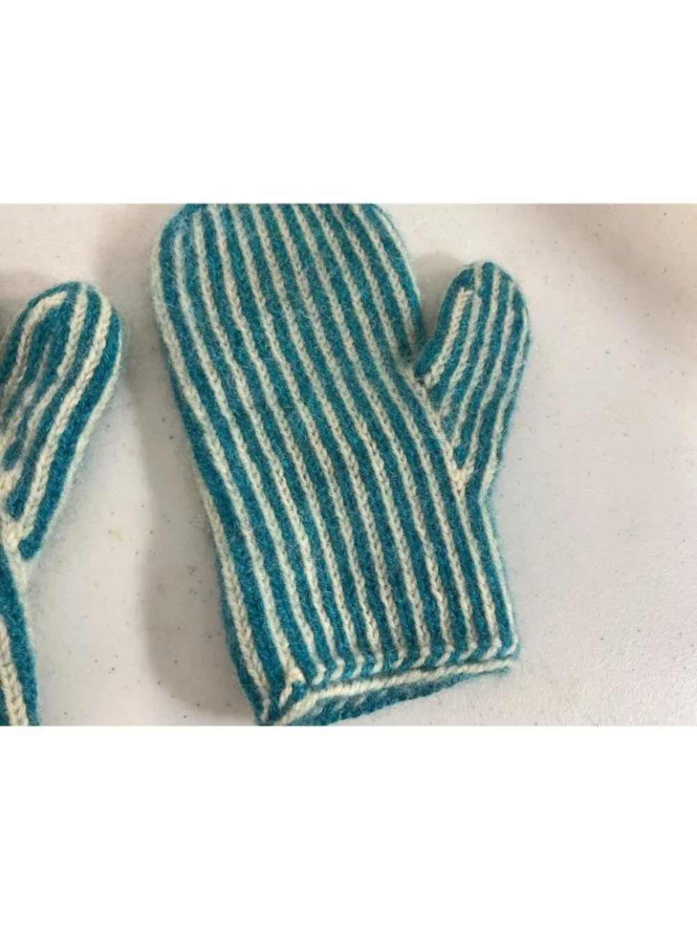 Unbranded length mittens